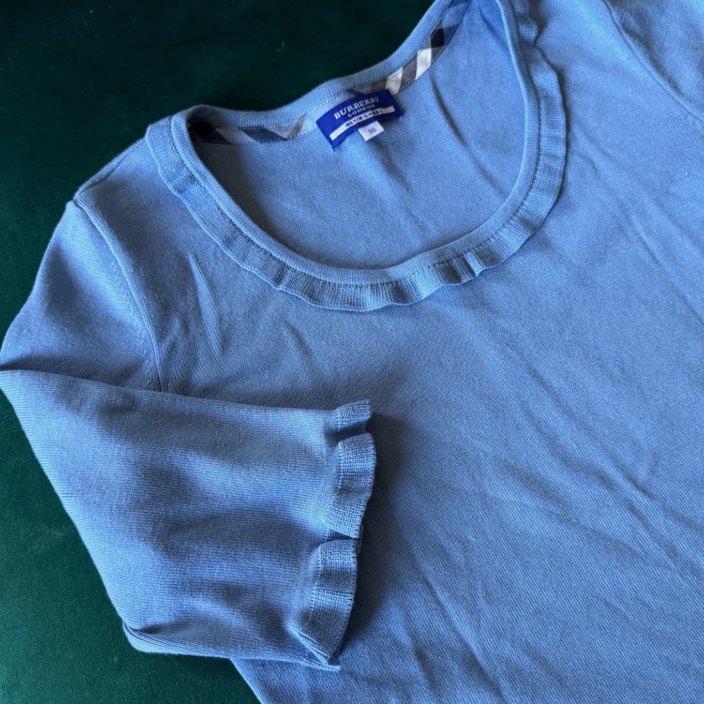Authentic Burberry Sweater - Picture 10 of 12